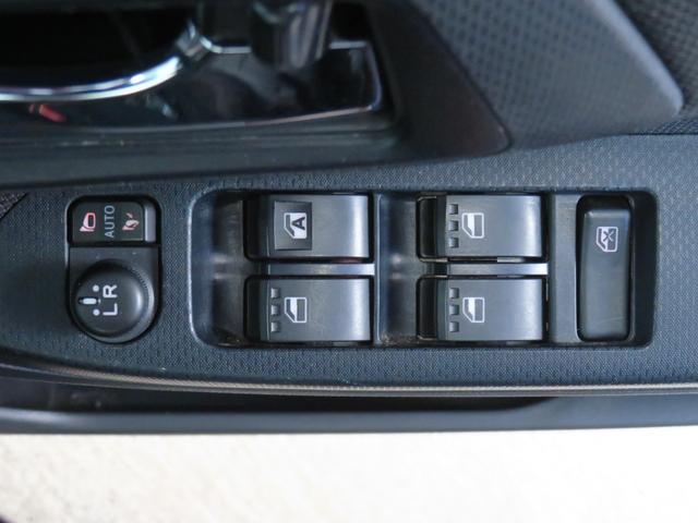 ムーヴＸリミテッドIIＳＡIII　純正ＣＤステレオ　１年間無料保証ペダル踏み間違い抑制　衝突回避支援ブレーキ　バックカメラ　キーフリー　運転席シートヒーター　オートエアコン　パワーウィンドウ　ＬＥＤヘッドライト　アイドリングストップ　純正フロアマット　電動格納ミラー（三重県）の中古車