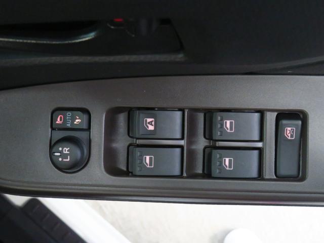 トールＧ　７型ナビ　バックカメラ　１年間無料保証衝突回避支援ブレーキ　オートＬＥＤ　電格ミラー　Ｂｌｕｅｔｏｏｔｈ　地デジ　ＥＴＣ　ＬＥＤライト　車線逸脱警報　両側自動ドア　キーフリー　コーナーセンサー　オートエアコン　純正フロアマット（三重県）の中古車