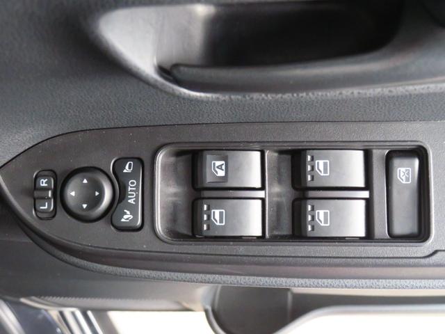 タントファンクロス　　運転席・助手席シートヒーター　１年間無料保証コーナーセンサー　電動パーキングブレーキ　電格ドアミラー　展示車　両側オートスライドドア　車線逸脱警報　セキュリティ　衝突安全ボディ　ＬＥＤヘッドライト　パノラマカメラ　キーフリー　オートエアコン（三重県）の中古車