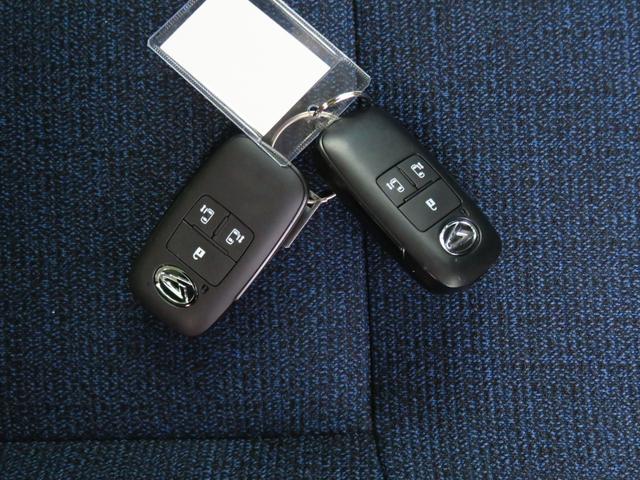 ムーヴキャンバスセオリーＧ　　　運転席・助手席シートヒーター　１年間無料保証誤発進抑制機能　電動パーキングブレーキ　ＬＥＤライト　電動格納ドアミラー　ワンオーナー　ベンチシート　バックカメラ　両側パワースライドドア　コーナーセンサ　キーフリー　オートエアコン　パワーウィンドウ（三重県）の中古車