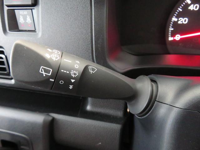 ハイゼットカーゴDX 2WD CVT マニュアルエアコン 1年間無料保証コーナーセンサー ペダル踏み間違い抑制 アイドリングストップ車 キーレスエントリー パワーウィンドウ 展示車 両側スライドドア 整備記録簿 オートライト ABS レベリング 衝突回避支援ブレーキ(三重県)の中古車