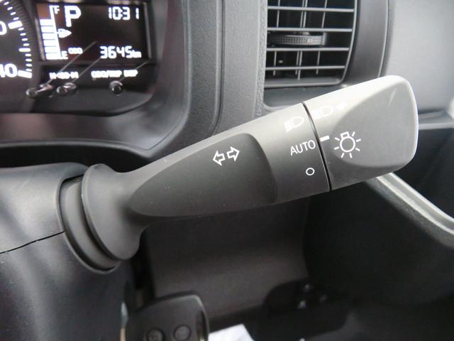 ハイゼットカーゴDX 2WD CVT マニュアルエアコン 1年間無料保証コーナーセンサー ペダル踏み間違い抑制 アイドリングストップ車 キーレスエントリー パワーウィンドウ 展示車 両側スライドドア 整備記録簿 オートライト ABS レベリング 衝突回避支援ブレーキ(三重県)の中古車