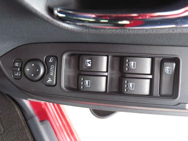 タントカスタムＸ　　　運転席・助手席シートヒーター　１年間無料保証電動パーキングブレーキ　コーナーセンサ　１オーナ　点検記録簿　バックカメラ　キーフリー　展示車　電動ミラー　衝突安全ボディ　両側パワースライドドア　オートエアコン　パワーウィンドウ　ＬＥＤヘッドライト（三重県）の中古車