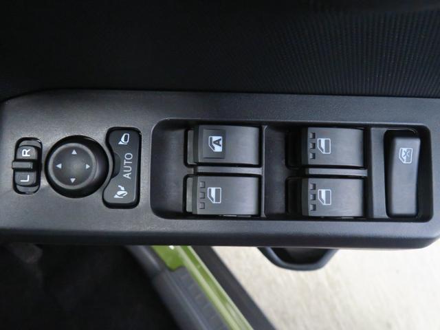 タフトG ダーククロムベンチャー 4WD CVT 1年間無料保証電動パーキングブレーキ コーナーセンサー LEDヘッドライト キーフリー アイドリングストップ車 ムーンルーフ 衝突安全ボディ 記録簿 パノラマカメラ 運転席・助手席シートヒーター オートエアコン(三重県)の中古車