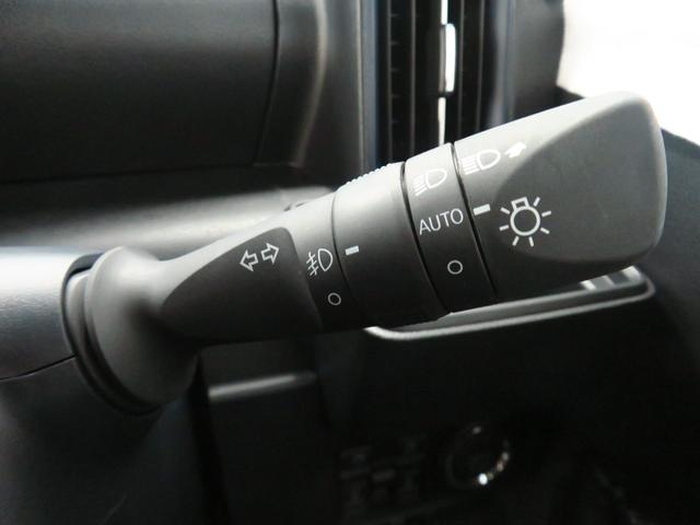 タントカスタムＸリミテッド　電動パーキングブレーキ　１年間無料保証両側パワースライドドア　コーナーセンサー　オートライト　ＥＴＣ　衝突被害軽減システム　ＬＥＤヘッドランプ　バックカメラ　アダプティブクルーズ　電格ミラー　運転席・助手席シートヒーター　キーフリー（三重県）の中古車