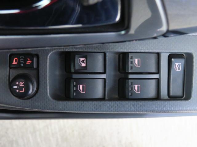 ムーヴカスタム X ハイパーSA パワーウィンドウ 1年間無料保証Aストップ LEDヘッドライト 誤発進抑制機能 ETC 電動格納ミラー USB接続 衝突安全ボディ オートライト ベンチシート キーフリー オートエアコン CD再生 プッシュ式エンジンスターター(三重県)の中古車