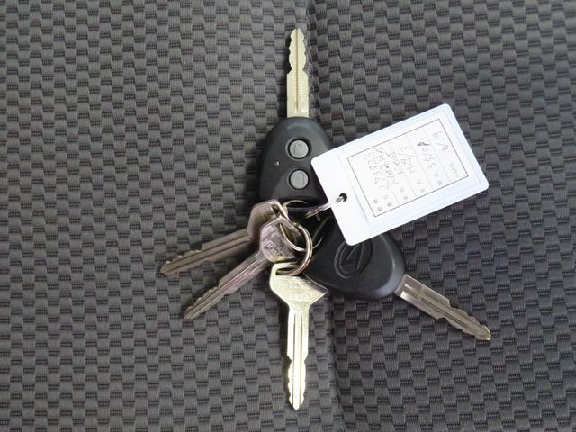 ハイゼットトラックジャンボ　　　　４ＷＤ　５ＭＴ　荷台作業照明　１年間無料保証前方用ドライブレコーダー　ゲートチェーン　マニュアルエアコン　デフロック　あゆみ板掛け　レベリング　キーレスエントリー　ＬＥＤヘッド　ＥＴＣ　ワンオーナー　パワーウィンドウ（三重県）の中古車