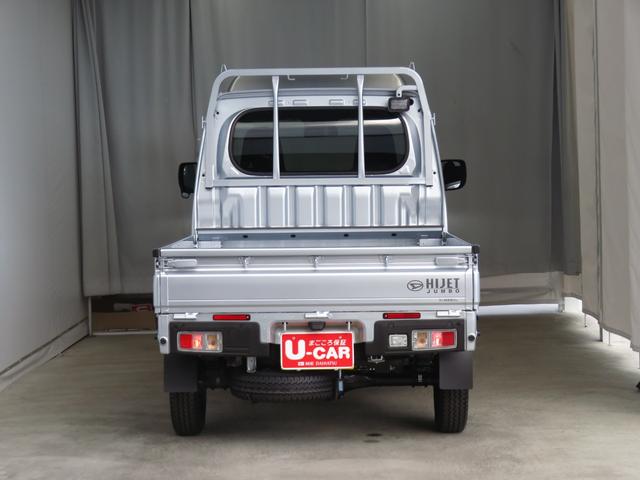 ハイゼットトラックジャンボエクストラ　４ＷＤ　届出済未使用車　１年間無料保証キーフリー　パワーウィンドウ　デフロック　荷台作業照明　コーナーセンサー　マニュアルエアコン　あゆみ板掛け　ゲートチェーン　ＬＥＤヘットライト　電動格納ミラー　アイドリングストップ　記録簿　ＣＶＴ（三重県）の中古車