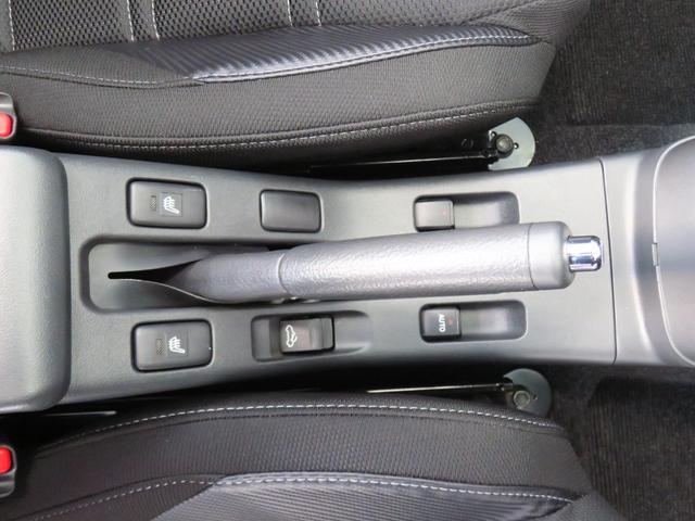 コペンローブ　　　オートエアコン　コーナーセンサー　１年間無料保証運転席・助手席シートヒーター　キーフリー　Ａストップ　運転席助手席エアバッグ　１オーナ　キーフリー　元試乗車　プッシュスタート　ＬＥＤヘッドライト　ＡＢＳ　オートライト　パワーウィンドウ（三重県）の中古車