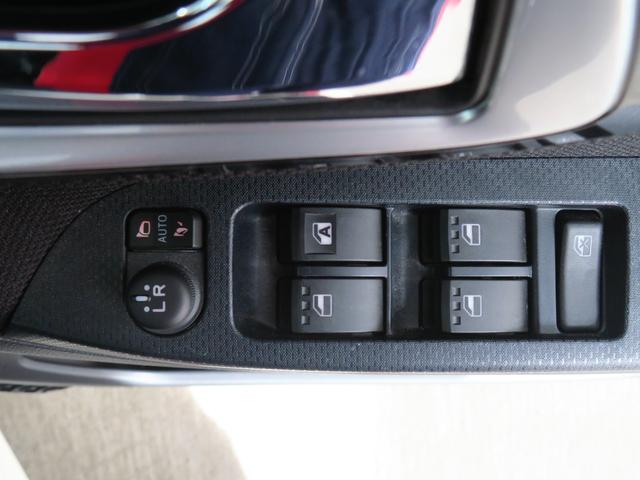 ムーヴカスタム　ＸリミテッドII　ＳＡIII　　　　１年間無料保証純正７型ナビ　パノラマカメラ　キーフリー　運転席シートヒーター　Ｂｌｕｅｔｏｏｔｈ対応　ＵＳＢ接続　オートエアコン　ＤＶＤ再生　ＬＥＤライト　フルセグ　パワーウィンドウ　電動格納ミラー　Ａストップ（三重県）の中古車