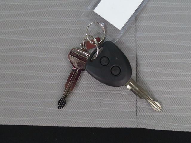 ミライースＬ　ＳＡIII　　　　　　マニュアルエアコン　１年間無料保証アイドリングストップ　コーナーセンサー　パワーウィンドウ　車線逸脱アラート　ワンオーナ　衝突回避支援システム　盗難警報装置　元試乗車　オートハイビーム　点検記録簿　キーレスエントリー　純正フロアマット（三重県）の中古車