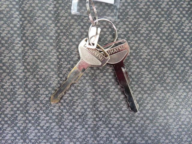 ハイゼットトラックエアコン・パワステ　スペシャル　　　　４ＷＤ　１年間無料保証マニュアルエアコン　ゲートプロテクター　純正フロアマット　ＡＭ／ＦＭラジオ　３ＡＴ（三重県）の中古車