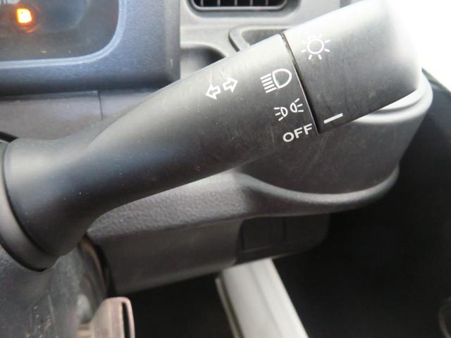 ハイゼットトラックスタンダード　　　４ＷＤ　４ＡＴ　レベリング　１年間無料保証ゲートプロテクター　マニュアルエアコン　純正フロアマット　ＡＭ／ＦＭラジオ　あゆみ板掛け（三重県）の中古車