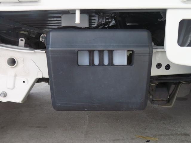 ハイゼットトラックスタンダード　　　４ＷＤ　４ＡＴ　レベリング　１年間無料保証ゲートプロテクター　マニュアルエアコン　純正フロアマット　ＡＭ／ＦＭラジオ　あゆみ板掛け（三重県）の中古車