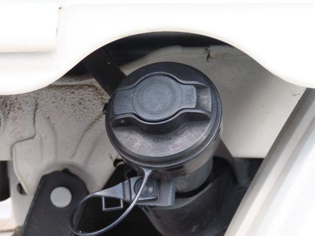 ハイゼットトラックスタンダード　　　４ＷＤ　４ＡＴ　レベリング　１年間無料保証ゲートプロテクター　マニュアルエアコン　純正フロアマット　ＡＭ／ＦＭラジオ　あゆみ板掛け（三重県）の中古車