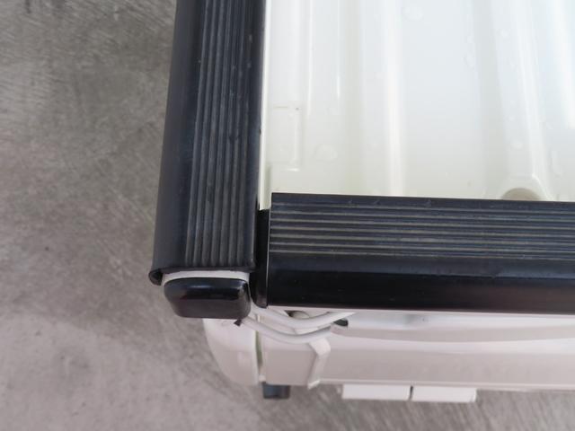 ハイゼットトラックスタンダード　　　４ＷＤ　４ＡＴ　レベリング　１年間無料保証ゲートプロテクター　マニュアルエアコン　純正フロアマット　ＡＭ／ＦＭラジオ　あゆみ板掛け（三重県）の中古車