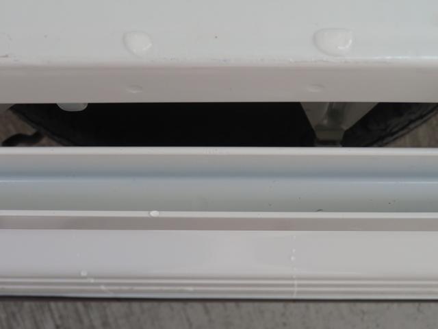 ハイゼットトラックスタンダード　　　４ＷＤ　４ＡＴ　レベリング　１年間無料保証ゲートプロテクター　マニュアルエアコン　純正フロアマット　ＡＭ／ＦＭラジオ　あゆみ板掛け（三重県）の中古車