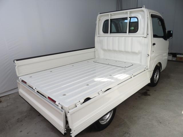 ハイゼットトラックスタンダード　　　４ＷＤ　４ＡＴ　レベリング　１年間無料保証ゲートプロテクター　マニュアルエアコン　純正フロアマット　ＡＭ／ＦＭラジオ　あゆみ板掛け（三重県）の中古車