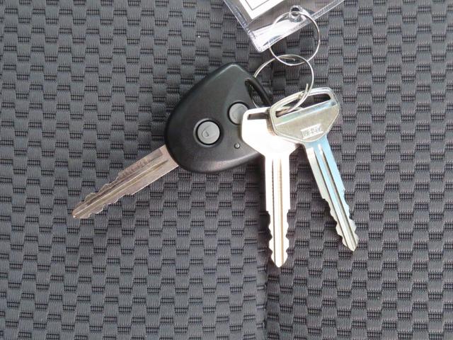 ハイゼットトラックジャンボＳＡIIIｔ　４ＷＤ　４ＡＴ　ＥＴＣ　１年間無料保証荷台作業照明　ゲートチェーン　レベリング　ゲートプロテクター　あゆみ板掛け　荷台ゴムマット　マニュアルエアコン　純正７型ナビ　キーレスエントリー　パワーウィンドウ　純正フロアマット　Ｂｌｕｅｔｏｏｔｈ（三重県）の中古車