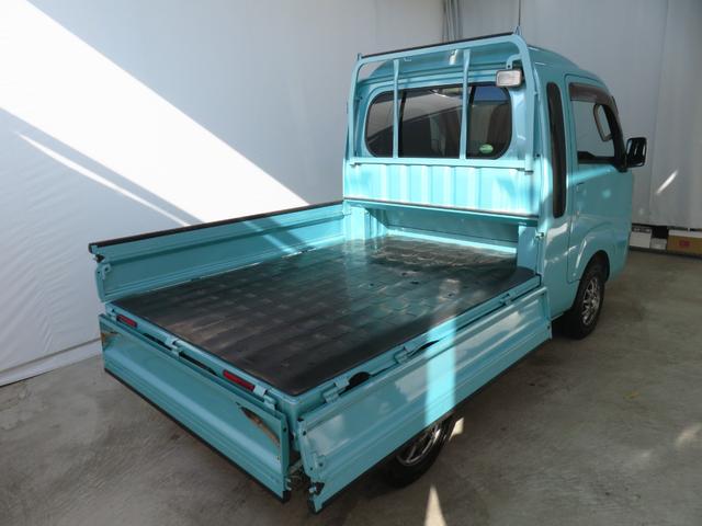 ハイゼットトラックジャンボＳＡIIIｔ　４ＷＤ　４ＡＴ　ＥＴＣ　１年間無料保証荷台作業照明　ゲートチェーン　レベリング　ゲートプロテクター　あゆみ板掛け　荷台ゴムマット　マニュアルエアコン　純正７型ナビ　キーレスエントリー　パワーウィンドウ　純正フロアマット　Ｂｌｕｅｔｏｏｔｈ（三重県）の中古車