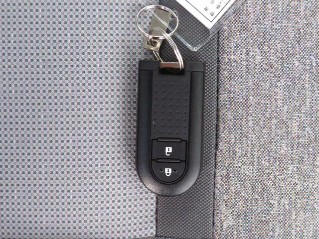 ブーンX SAIII マニュアルエアコン ETC 1年間無料保証プッシュ式エンジンスターター キーフリー バックカメラ 電格ミラー ワンオーナー アイドリングストップ オートライト コーナーセンサー 純正CDステレオ パワーウィンドウ 純正フロアマット(三重県)の中古車