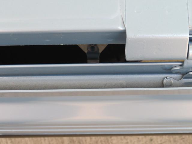 ハイゼットトラックジャンボ 4WD 4AT 純正7型ナビ 1年間無料保証ゲートプロテクター マニュアルエアコン 荷台作業照明 あゆみ板掛け レベリング バックカメラ ETC 前方用ドライブレコーダー ゲートチェーン 定期点検記録簿 地デジ ワンオーナー キーレスエントリー(三重県)の中古車