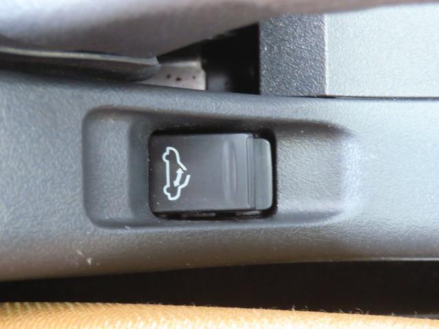 コペンセロ　６．８型ディスプレイオーディオ　ＥＴＣ　１年間無料保証キーフリー　プッシュ式エンジンスターター　前方用ドライブレコーダー　運転席・助手席シートヒーター　オートエアコン　Ｂｌｕｅｔｏｏｔｈ対応　ＤＶＤ再生　ＵＳＢ接続　純正フロアマット　ＬＥＤヘッドライト（三重県）の中古車