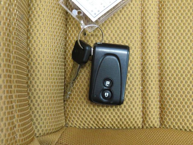 コペンセロ　６．８型ディスプレイオーディオ　ＥＴＣ　１年間無料保証キーフリー　プッシュ式エンジンスターター　前方用ドライブレコーダー　運転席・助手席シートヒーター　オートエアコン　Ｂｌｕｅｔｏｏｔｈ対応　ＤＶＤ再生　ＵＳＢ接続　純正フロアマット　ＬＥＤヘッドライト（三重県）の中古車