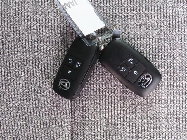 ムーヴキャンバスストライプスＧターボ　両側パワースライドドア　１年間無料保証衝突回避支援装置　コーナーセンサー　電動パーキングブレーキ　運転席・助手席シートヒーター　デモカーＵＰ　プッシュスタート　キーフリー　ワンオーナー　パノラマカメラ　オートエアコン　ＬＥＤヘッドライト（三重県）の中古車