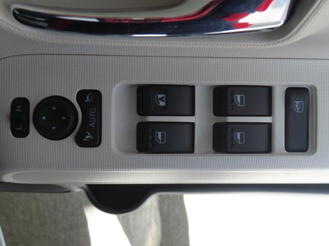 ムーヴキャンバスストライプスＧ　届出済未使用車　１年間無料保証電動パーキングブレーキ　コーナーセンサー　パノラマカメラ　Ｗパワースライドドア　前後誤発進抑制　点検記録簿　試乗車ＵＰ　プッシュスタート　キーフリー　オートエアコン　運転席・助手席シートヒーター（三重県）の中古車