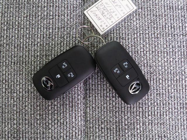 ムーヴキャンバスストライプスＧ　届出済未使用車　１年間無料保証電動パーキングブレーキ　コーナーセンサー　パノラマカメラ　Ｗパワースライドドア　前後誤発進抑制　点検記録簿　試乗車ＵＰ　プッシュスタート　キーフリー　オートエアコン　運転席・助手席シートヒーター（三重県）の中古車