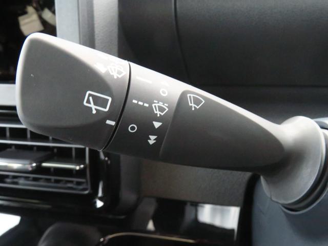 タントカスタムX 届出済未使用車 パワーウィンドウ 1年間無料保証電動パーキングブレーキ コーナーセンサー オートエアコン バックカメラ 1オーナー 展示車 両側パワースライドドア 運転席・助手席シートヒーター キーフリー 電動格納ミラー LEDヘッドライト(三重県)の中古車