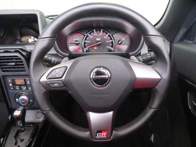 コペンＧＲ　スポーツ　　　ＧＲ専用純正レカロシート　１年間無料保証運転席・助手席シートヒーター　キーフリー　ＬＥＤヘッドライト　オートエアコン　パワーウィンドウ　プッシュ式エンジンスターター　ＢＢＳ製１６インチアルミホイール　ＧＲ専用ＭＯＭＯ製ハンドル　オートライト（三重県）の中古車