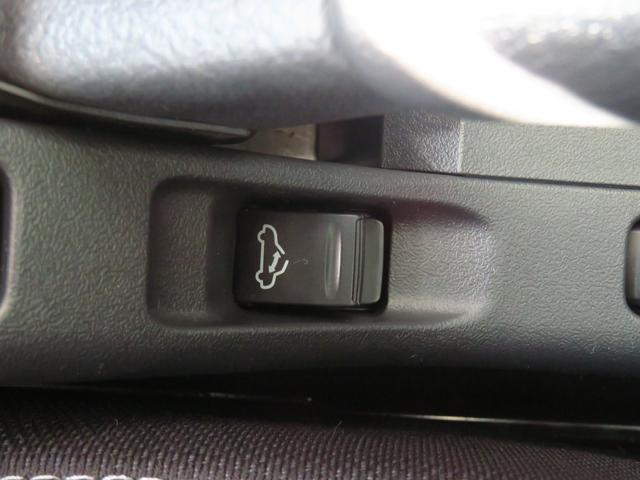 コペンセロ運転席・助手席シートヒーター キーフリー 整備記録簿 ターボ LEDヘットランプ ABS アルミホイール 衝突安全ボディ 元ディーラー試乗車 アイドリングストップ プッシュ式エンジンスターター(三重県)の中古車