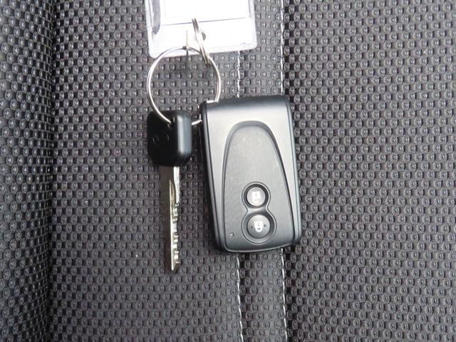 コペンセロ運転席・助手席シートヒーター キーフリー 整備記録簿 ターボ LEDヘットランプ ABS アルミホイール 衝突安全ボディ 元ディーラー試乗車 アイドリングストップ プッシュ式エンジンスターター(三重県)の中古車