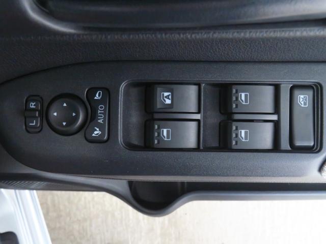 ムーヴＸ　　　両側パワースライドドア　バックカメラ　１年間無料保証両側パワースライドドア　コーナーセンサー　電格ミラー　ブルートゥース　フルセグ　アイドリングストップ　純正９型ディスプレイオーディオ　キーフリー　ＨＤＭＩ接続　オートエアコン　ワイヤレス充電（三重県）の中古車