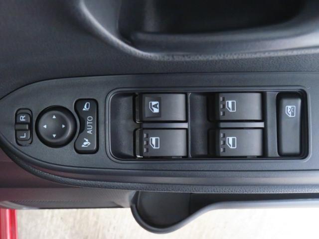 タントＸリミテッド　届出済未使用車　オートエアコン　１年間無料保証電動パーキングブレーキ　コーナーセンサー　バックカメラ　純正９型ディスプレイオーディオ　フルセグ　前席シートヒーター　電動格納ミラー　両側パワースライドドア　Ｂｌｕｅｔｏｏｔｈ対応　ＨＤＭＩ接続（三重県）の中古車