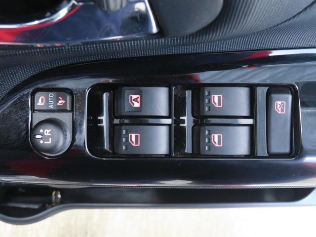 ムーヴキャンバスＧブラックインテリアＶＳ　ＳＡIII　　　　　１年間無料保証両側パワースライドドア　パワーウィンドウ　純正７型ナビ　前後ドラレコ　パノラマカメラ　オートエアコン　キーフリー　Ｂｌｕｅｔｏｏｔｈ対応　ＬＥＤヘッドライト　地デジ　ベンチシート　運転席シートヒーター（三重県）の中古車