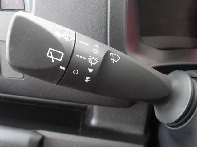 ハイゼットカーゴDX 2WD CVT マニュアルエアコン 1年間無料保証アイドリングストップ コーナーセンサー キーレスエントリーシステム 衝突安全ボディ 1オーナー車 両側スライドドア オートライト 記録簿 ABS レベリング AM/FMラジオ パワーウィンドウ(三重県)の中古車