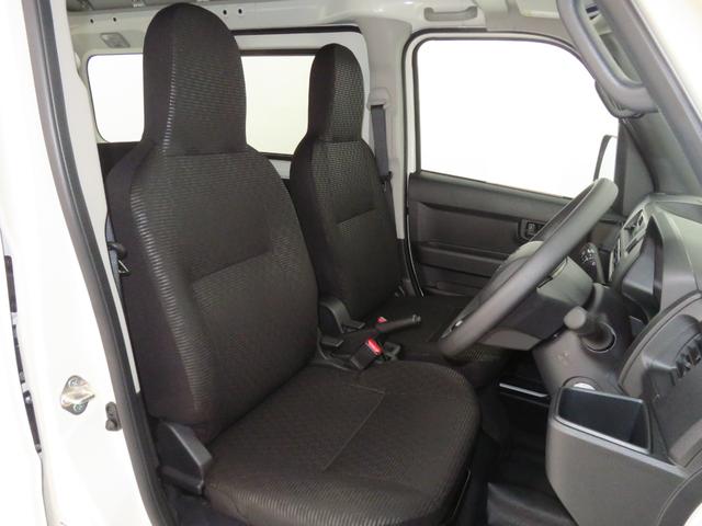 ハイゼットカーゴＤＸ　　　２ＷＤ　ＣＶＴ　キーレスエントリー　１年間無料保証コーナーセンサー　アイドリングストップ　マニュアルエアコン　レベリング　パワーウィンドウ　ＡＭ／ＦＭラジオ　衝突安全ボディ　１オーナー車　両側スライドドア　オートライト　記録簿　ＡＢＳ（三重県）の中古車