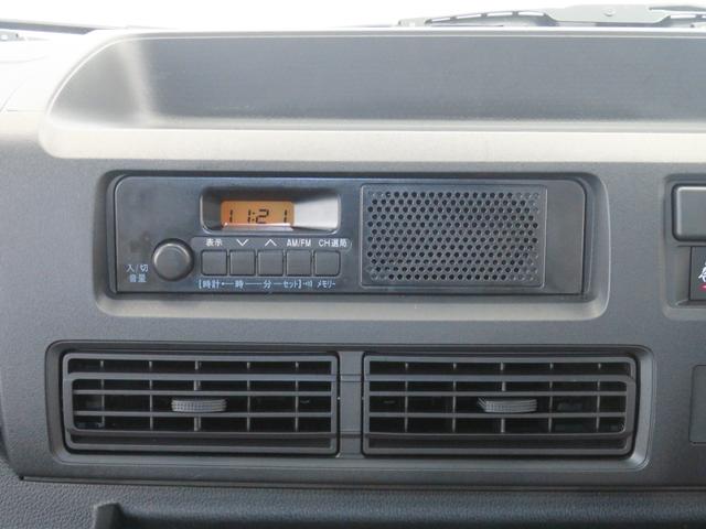 ハイゼットカーゴＤＸ　　　２ＷＤ　ＣＶＴ　マニュアルエアコン　１年間無料保証コーナーセンサー　アイドリングストップ　キーレスエントリーシステム　衝突安全ボディ　１オーナー車　両側スライドドア　オートライト　記録簿　ＡＢＳ　レベリング　パワーウィンドウ　ＡＭ／ＦＭラジオ（三重県）の中古車