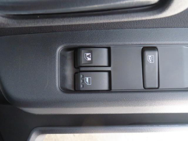 ハイゼットカーゴＤＸ　　　２ＷＤ　ＣＶＴ　マニュアルエアコン　１年間無料保証コーナーセンサー　アイドリングストップ　キーレスエントリーシステム　衝突安全ボディ　１オーナー車　両側スライドドア　オートライト　記録簿　ＡＢＳ　レベリング　パワーウィンドウ　ＡＭ／ＦＭラジオ（三重県）の中古車