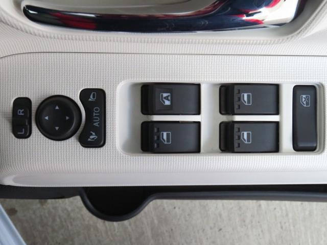 ムーヴキャンバスストライプスＧターボ　両側パワースライドドア　１年間無料保証電動パーキングブレーキ　コーナーセンサー　衝突回避支援装置　デモカーＵＰ　地デジ　プッシュスタート　ＵＳＢ　バックカメラ　キーフリー　純正９型ディスプレイオーディオ　運転席・助手席シートヒーター（三重県）の中古車