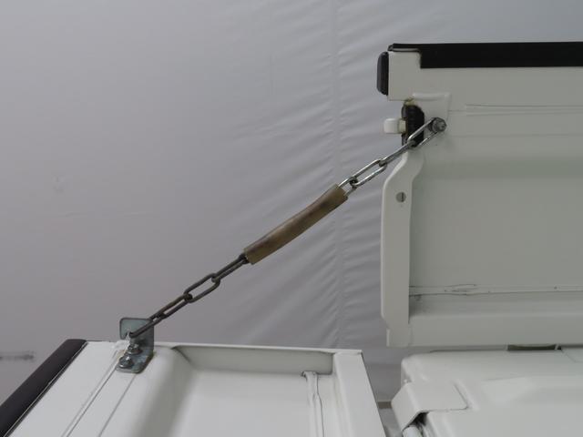 ハイゼットトラックスタンダード　　　４ＷＤ　４ＡＴ　レベリング　１年間無料保証マニュアルエアコン　ゲートプロテクター　ゲートチェーン　あゆみ板掛け　純正フロアマット　ワンオーナー車　整備記録簿　キーレスエントリー　安全ボディ　パワーウィンドウ　ＡＭ／ＦＭラジオ（三重県）の中古車