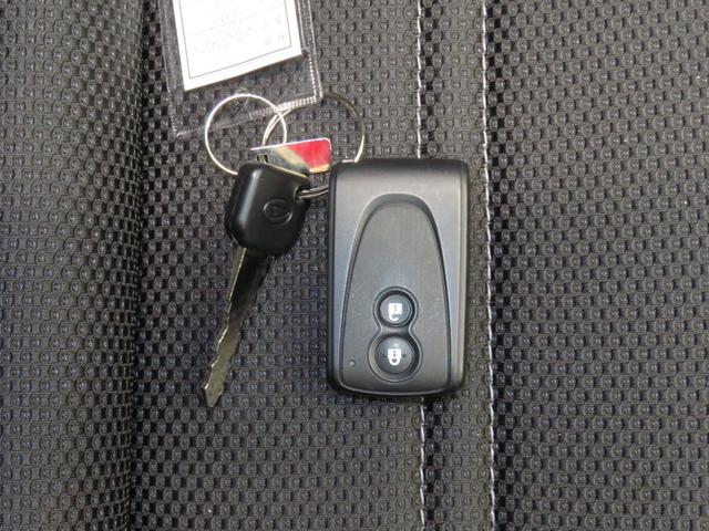 コペンローブ　　　オートエアコン　コーナーセンサー　１年間無料保証運転席・助手席シートヒーター　キーフリー　パワーウィンドウ　ターボモデル　Ｉ−ＳＴＯＰ　　ＬＥＤヘッドランプ　衝突安全ボディ　ＡＷ　ＡＢＳ　元試乗車　オートライト　プッシュ式エンジンスターター（三重県）の中古車