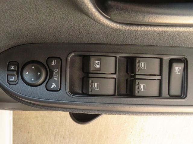 タントＸ　　助手席側パワースライドドア　キーフリー　１年間無料保証電動パーキングブレーキ　コーナーセンサー　定期点検記録簿　Ｉストップ　ＬＥＤヘッドランプ　バックカメラ　運転席・助手席シートヒーター　オートエアコン　パワーウィンドウ　電動格納ミラー　レベリング（三重県）の中古車