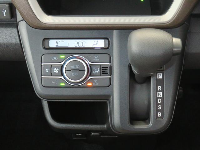 ムーヴX 届出済未使用車 バックカメラ キーフリー 1年間無料保証両側パワースライドドア コーナーセンサー 純正9型ディスプレイオーディオ 電格ミラー LEDヘッドライト 地デジ ブルートゥース HDMI接続 ワイヤレス充電 オートエアコン パワーウィンドウ(三重県)の中古車