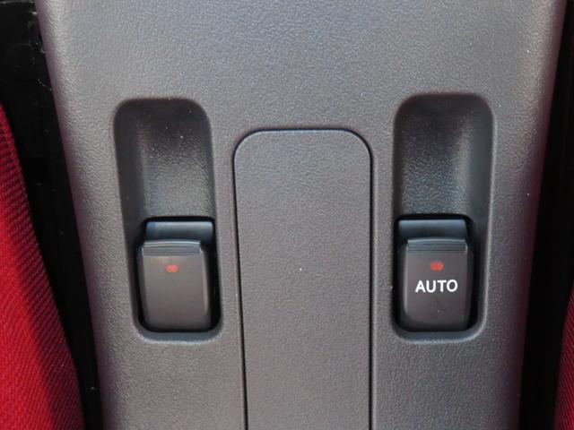 コペンセロ　　　　届出済未使用車　コーナーセンサー　１年間無料保証届出済未使用車　運転席・助手席シートヒーター　キーフリー　プッシュスタート　定期点検記録簿　ターボエンジン　ＬＥＤヘッドライト　パワーウィンドウ　アイドリングストップ　オートエアコン（三重県）の中古車