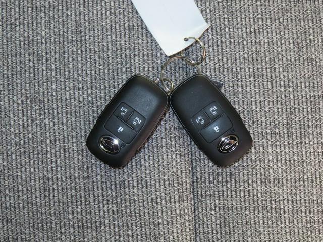 ムーヴキャンバスストライプスＧ　　　　両側パワースライドドア　１年間無料保証電動パーキングブレーキ　コーナーセンサー　電動格納ミラー　元ディーラー代車　ワンオーナー　キーフリー　衝突安全ボディ　ＬＥＤヘッドライト　バックカメラ　運転席・助手席シートヒーター　オートエアコン（三重県）の中古車