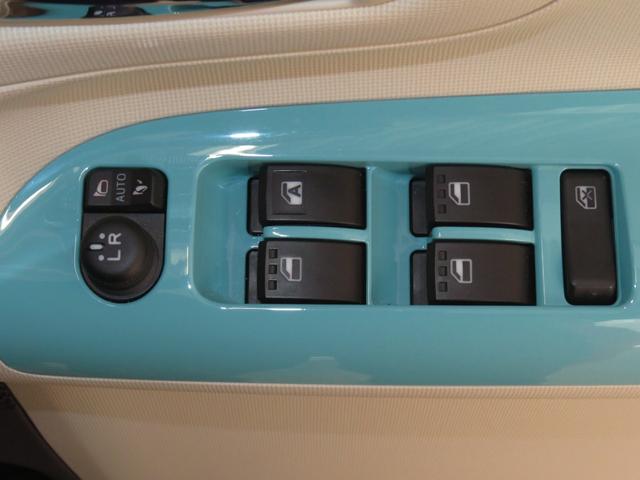 ムーヴキャンバスＧメイクアップリミテッド　ＳＡIII　　　　　１年間無料保証純正７型ナビ　パノラマカメラ　キーフリー　電動格納式ドアミラー　ＢＴ接続　ＤＶＤ再生可　プッシュスタート　ＵＳＢ入力　ＬＥＤヘッドライト　フルセグ　前後ドラレコ　両側パワースライドドア　オートエアコン（三重県）の中古車